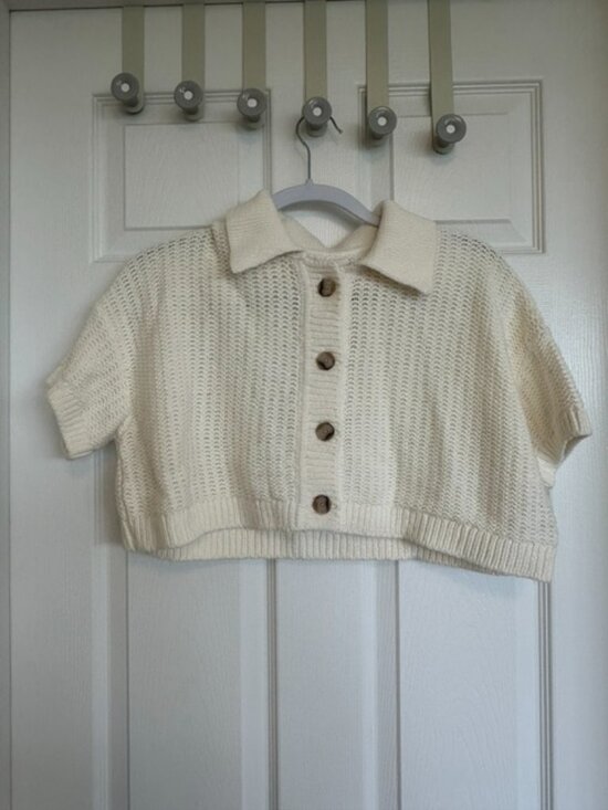 Banana Republic Sweaters - Banana Republic Short-Sleeved Cropped Cream Cardigan, Size Medium, NWT